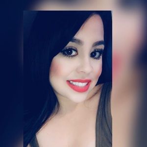 Meet your Posher, Lily